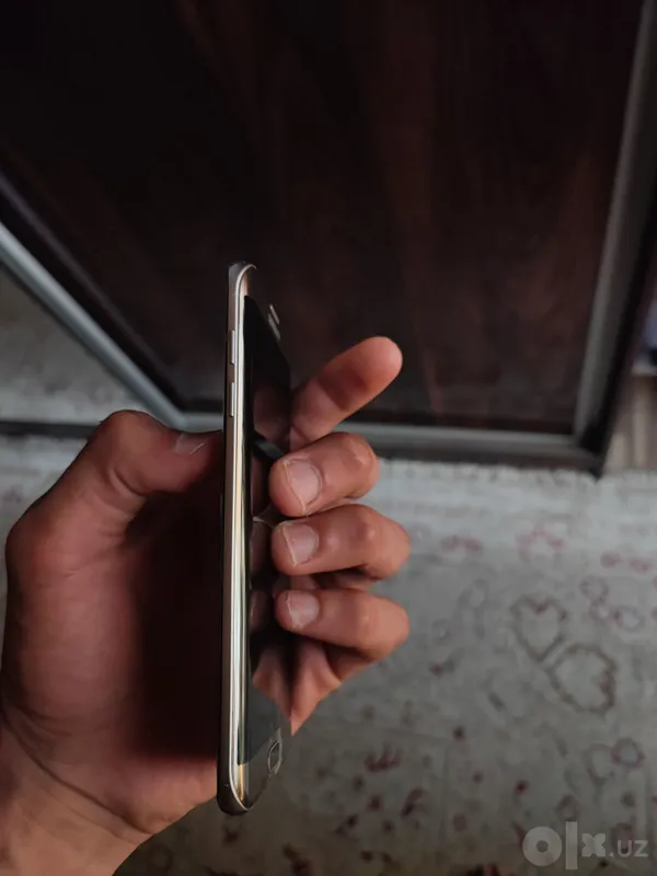 Samsung Galaxy S7 Edge 4/32Gb 5 Samsung Galaxy S7 Edge 4/32Gb 5