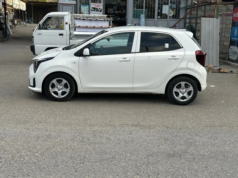 Kia morning sotiladi