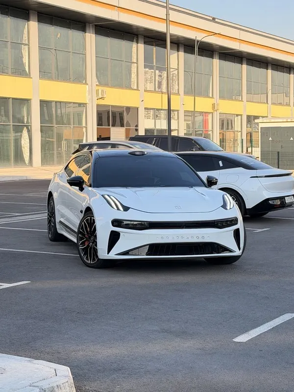 Zeekr 001 You z-sport restayling 1