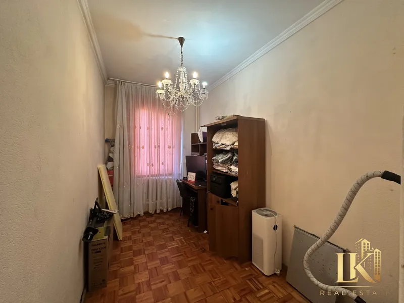 Продаётся просторная 4-комнатная квартира в кирпичном доме, 110 м² 2