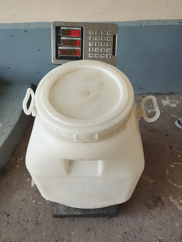 Bochka 50 litr plastmassa xlordan boʻshagan 2 Bochka 50 litr plastmassa xlordan boʻshagan 2