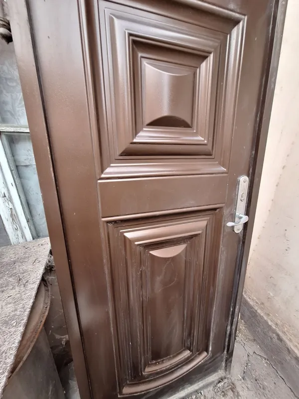 Продам входную дверь