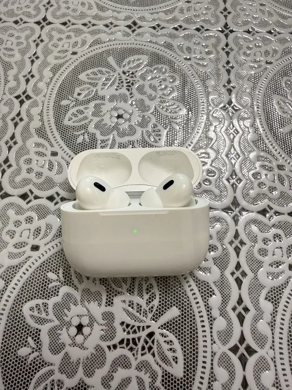 AirPods Pro 2 Tyb-c 1 AirPods Pro 2 Tyb-c 1