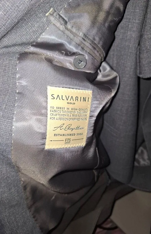 Костюм-брюки-жилет бренда SALVARINI 2 Костюм-брюки-жилет бренда SALVARINI 2