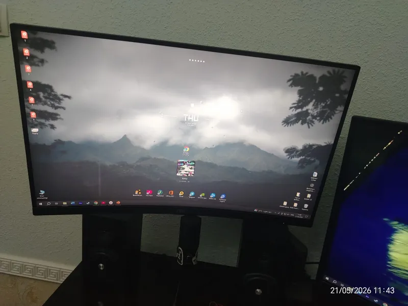 Продаю монитор Aoc fullhd 1920x1080 27 дюймов 280 герц