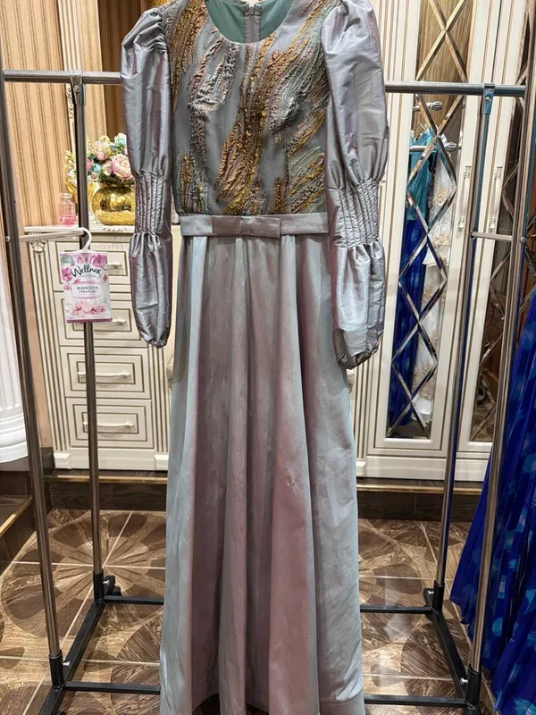 Nilu atelye brandidan Dubai materialidan ko'ylak 3 Nilu atelye brandidan Dubai materialidan ko'ylak 3