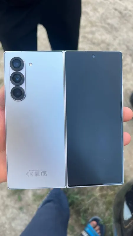 Samsung z fold 6