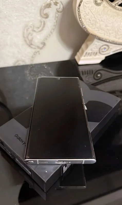 Samsung S22 Ultra 2