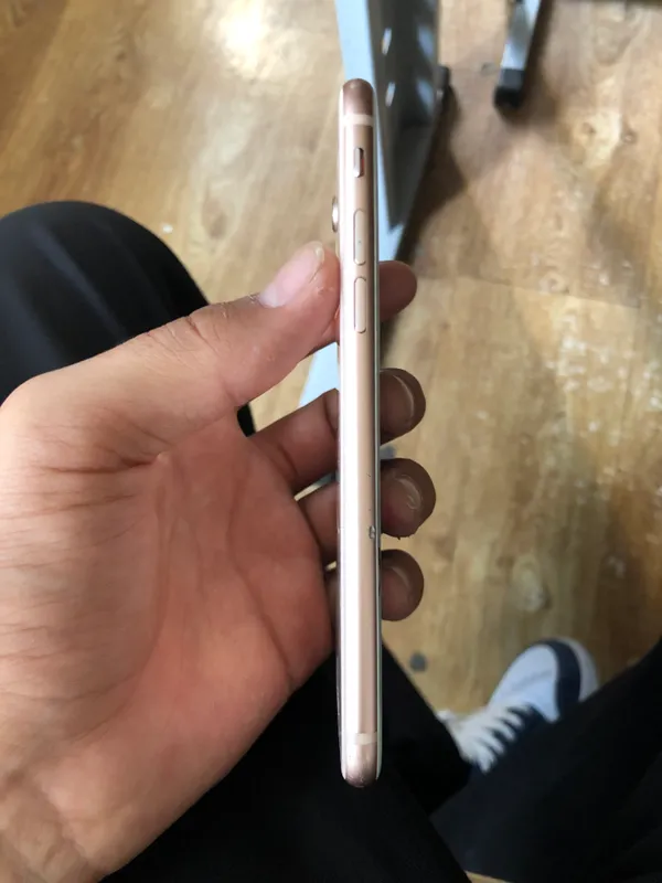 iPhone 8 64 ГБ 4 iPhone 8 64 ГБ 4
