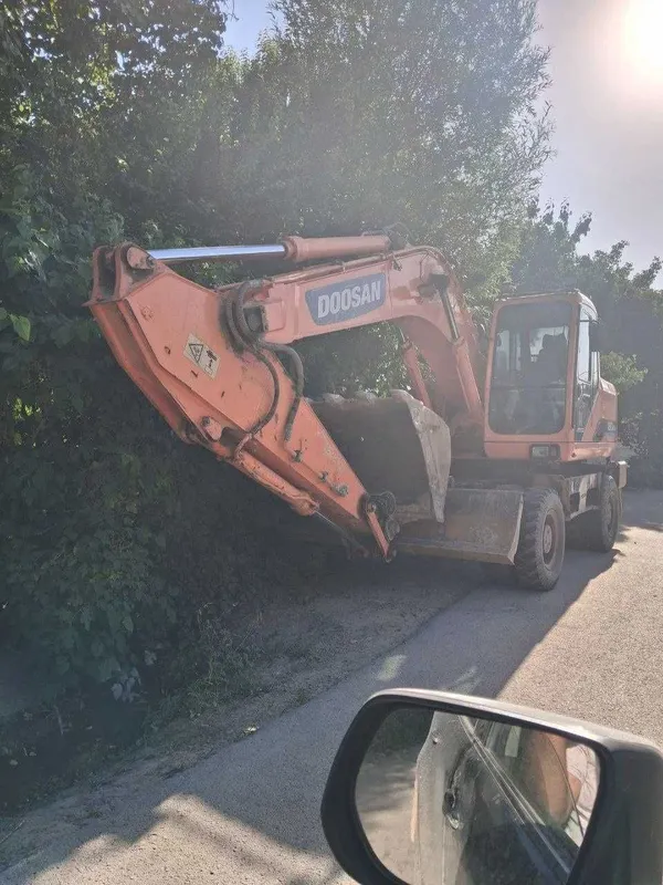 Экскаватор DOOSAN 180WV 1 Экскаватор DOOSAN 180WV 1