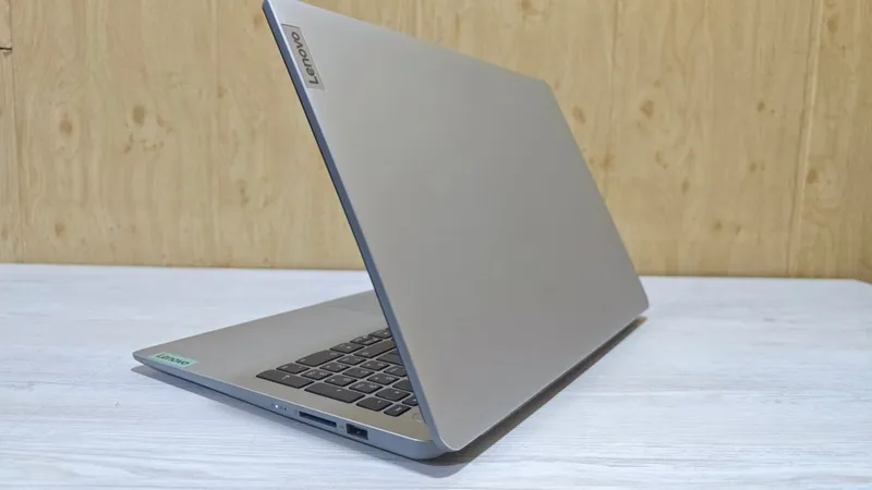 Lenovo noutbuki sotiladi 3
