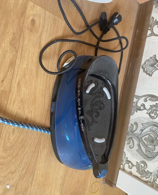 Паровой утюг Philips PerfectCare Compact 3
