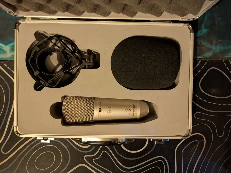 Полный комплект для стриминга и записи: Behringer B-1 + UM2 + BH 470 — фото 1