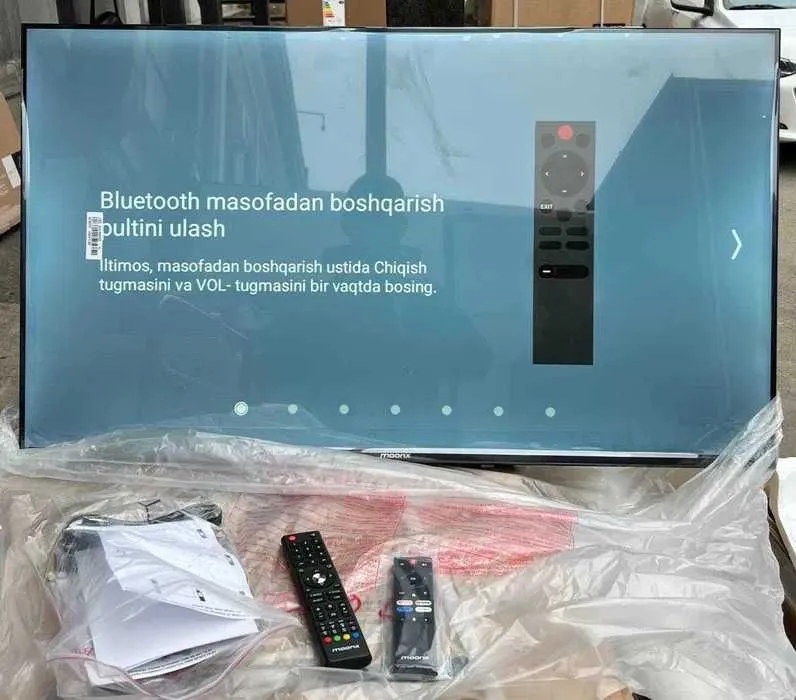 Телевизор moonx 43 4K Smart TV двойное пульт голосовое управления есть — фото 1