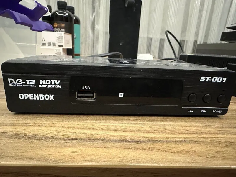 Продаются тюнеры в openbox и veiw tv в хорошем состоянии — фото 2