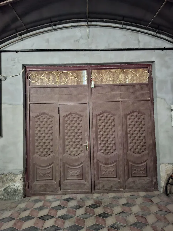Srochna darwaza, esik satilqdi.