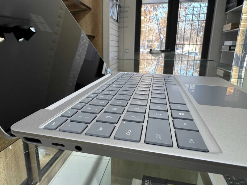 SURFACE LAPTOP GO CORE i5-1035G1, 16гб, 256ssd 5 SURFACE LAPTOP GO CORE i5-1035G1, 16гб, 256ssd 5