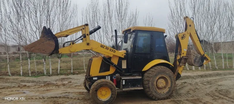 Ekskavator pagruchchik JSB
