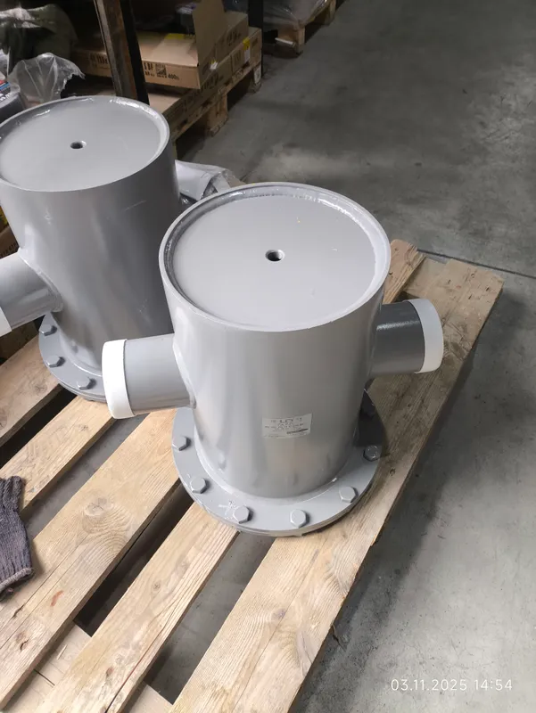 Грязевик абонентский вертикальный Dn40-Dn200 PN16 2 Грязевик абонентский вертикальный Dn40-Dn200 PN16 2