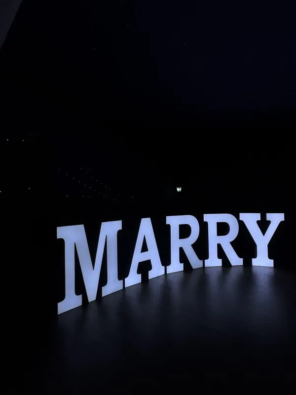 Marry Me yozuvlari arendaga beriladi. — фото 1