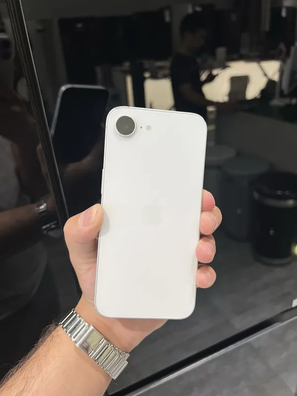 iphone 16e 128GB