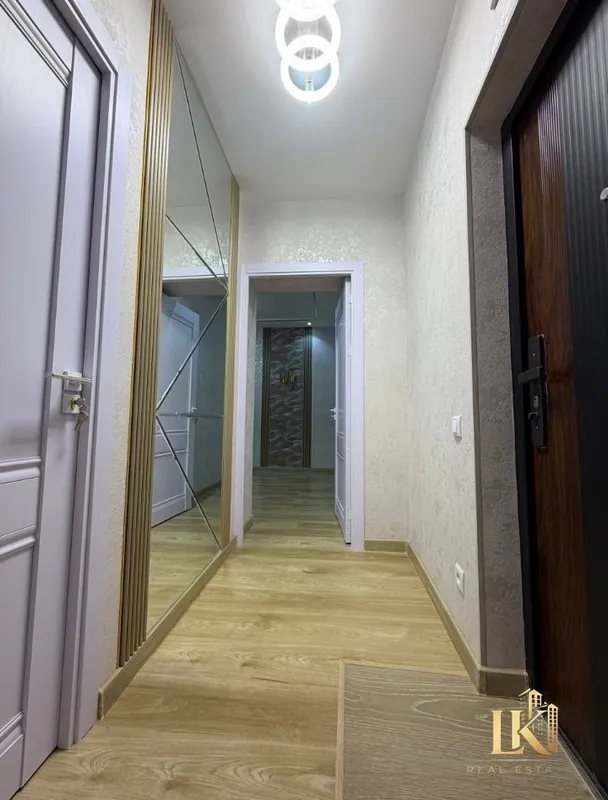 #9800 2/1/4 Продаётся уютная 2-комнатная квартира с новым евроремонтом — фото 5