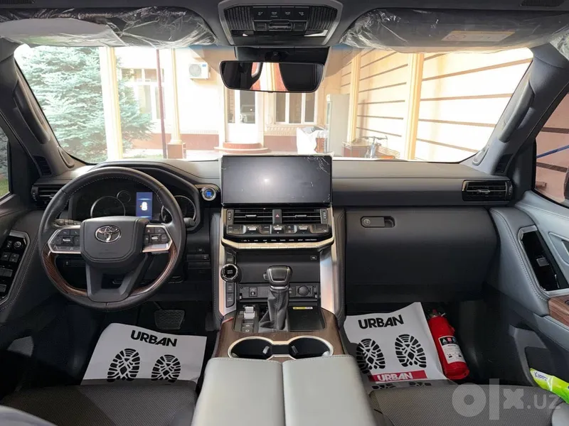 Land Cruiser 300 sotiladi 1 Land Cruiser 300 sotiladi 1