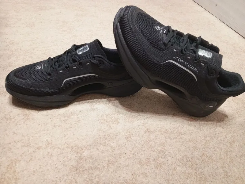 Новые кроссы Li ning, 45-46 размер, оригинал