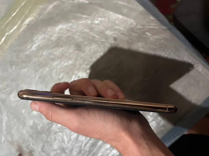 Продаётся: iPhone 11 Pro Max 64 GB (в золотом цвете) 5 Продаётся: iPhone 11 Pro Max 64 GB (в золотом цвете) 5