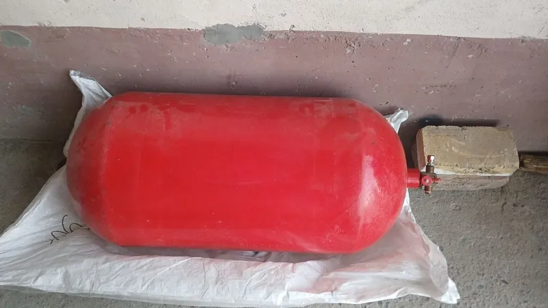 Gaz balon 90 litr 04/2023 da ishlab chiqarilgan — фото 1