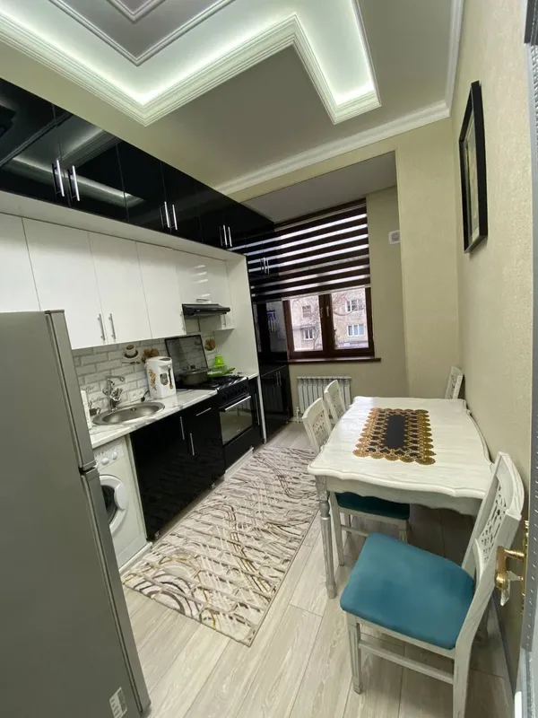 Yunusobod chinobod sanatoriyasi oldida 3