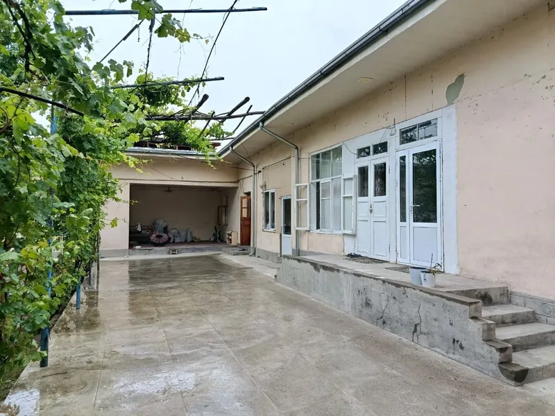 Hovli sotiladi 12 sotik. Ippodromga yaqin joydan — фото 2