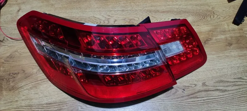 Задняя фара Mercedes Class 212 2 Задняя фара Mercedes Class 212 2