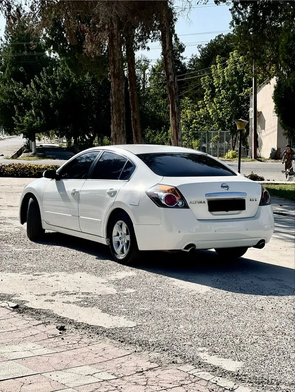 Nissan Altima Srochna sotiladi Faqat naxtka xolati zor 2