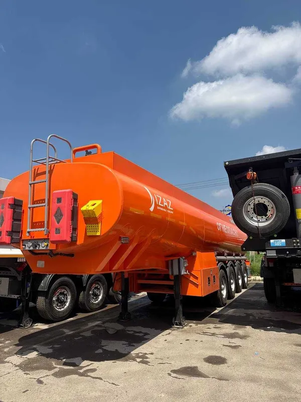 БЕНЗАВОЗ Полуприцеп «IZAZ TRAILERS» Год выпуска - 2026.04 — фото 1
