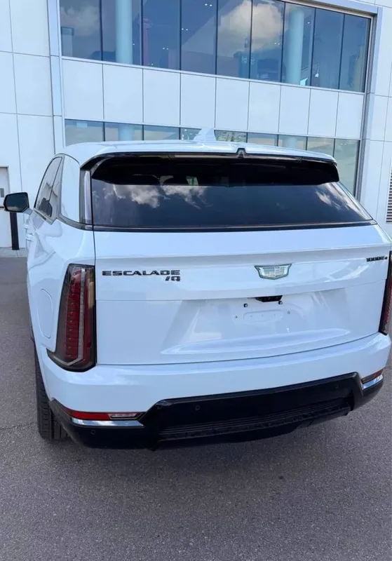 Cadillac Escalade IQ Sport 2026 new 2 Cadillac Escalade IQ Sport 2026 new 2