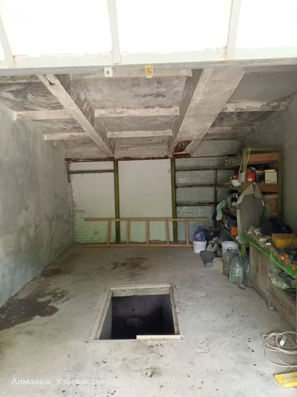 В г.Алмалык район Шахматный продаётся капитальный гараж . 5 В г.Алмалык район Шахматный продаётся капитальный гараж . 5
