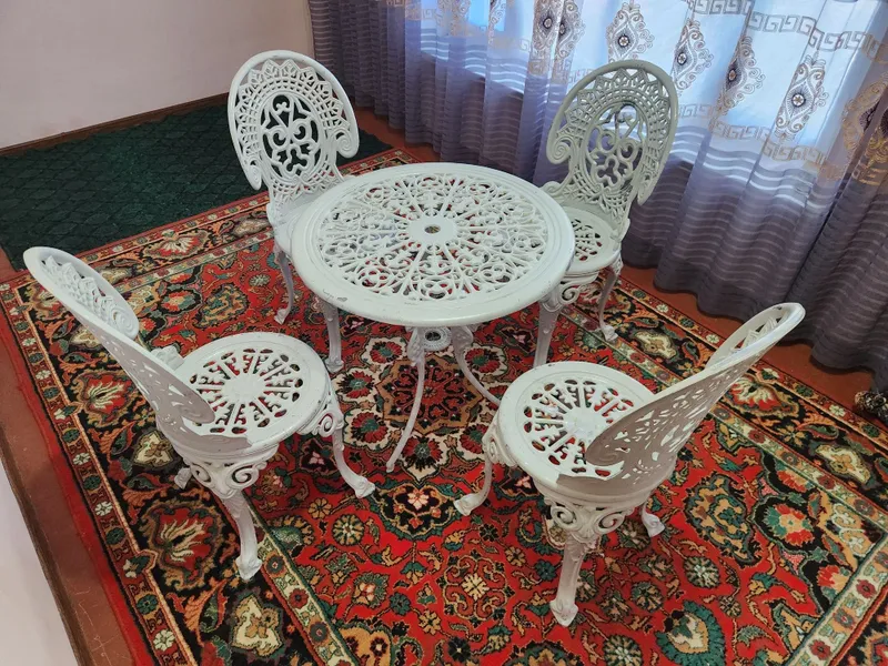Stol stul sotiladi Stol stul sotiladi