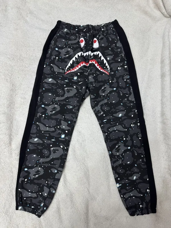 Продам Стильные штаны трико Bape