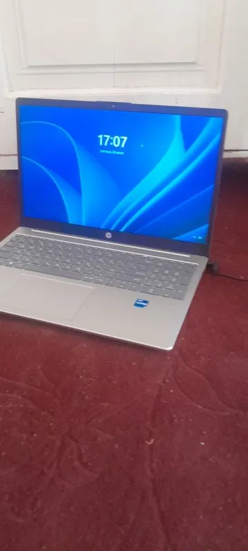 Noutbook 1 yil ishlatilingan Intel CORE i5 dell — фото 2