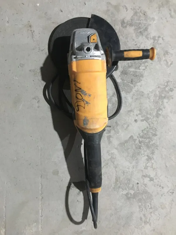 Bolgarka 230 lik. Болгарка 230 2