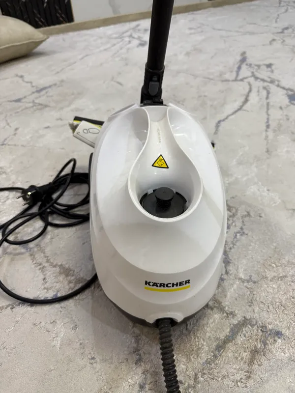 Karcher, mebell pol va zanglarni yuvadi 2