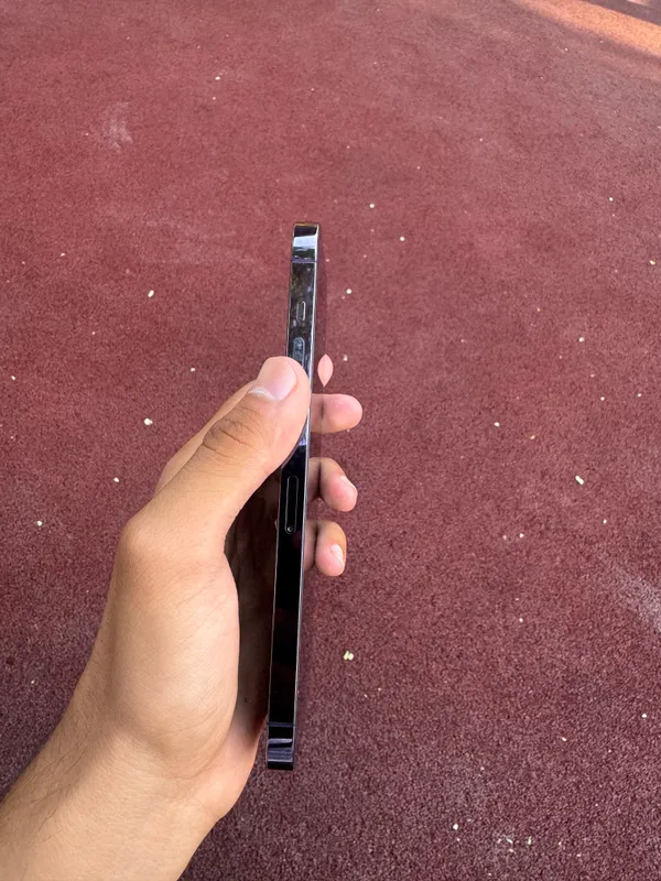 iPhone 14 Pro Max 2