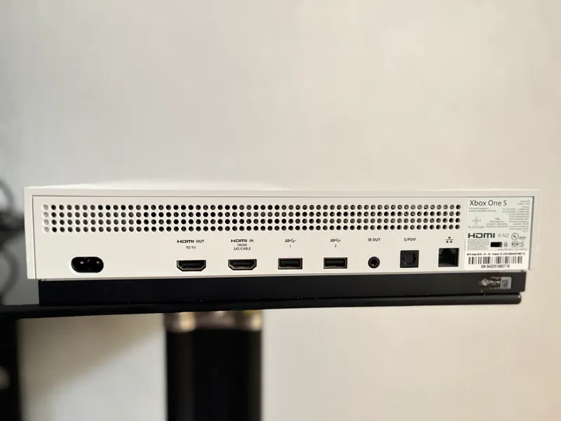 xbox one s 1 TB 8 игры — фото 2