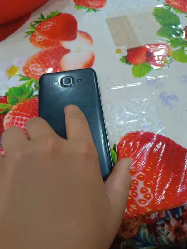 galaxy J7 holati idal bir batareya qoʻyish kerak — фото 1