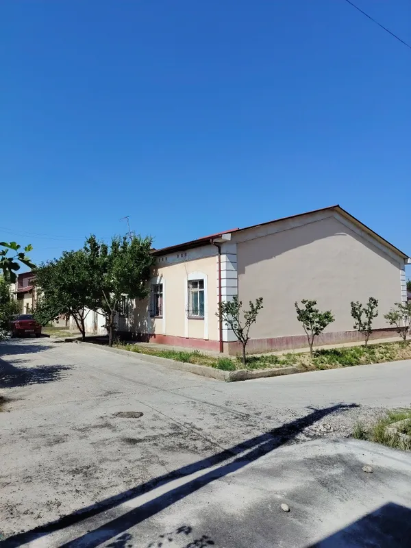Yangi toshmi postidan 4.5 km oltin tepa mebelniyda 6 sotix