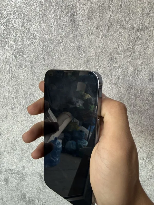 Iphone 13 pro. 3 Iphone 13 pro. 3