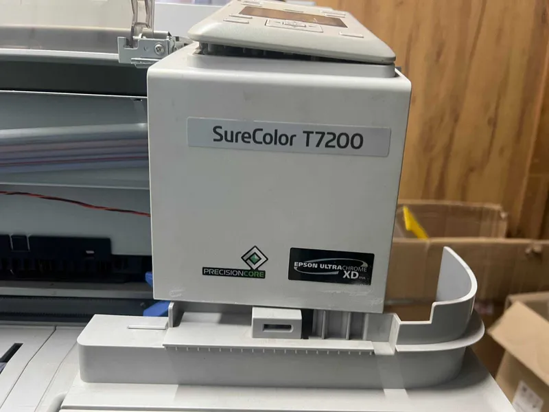 Продаётся широкоформатный принтер Epson SureColor SC-T7200 — фото 1