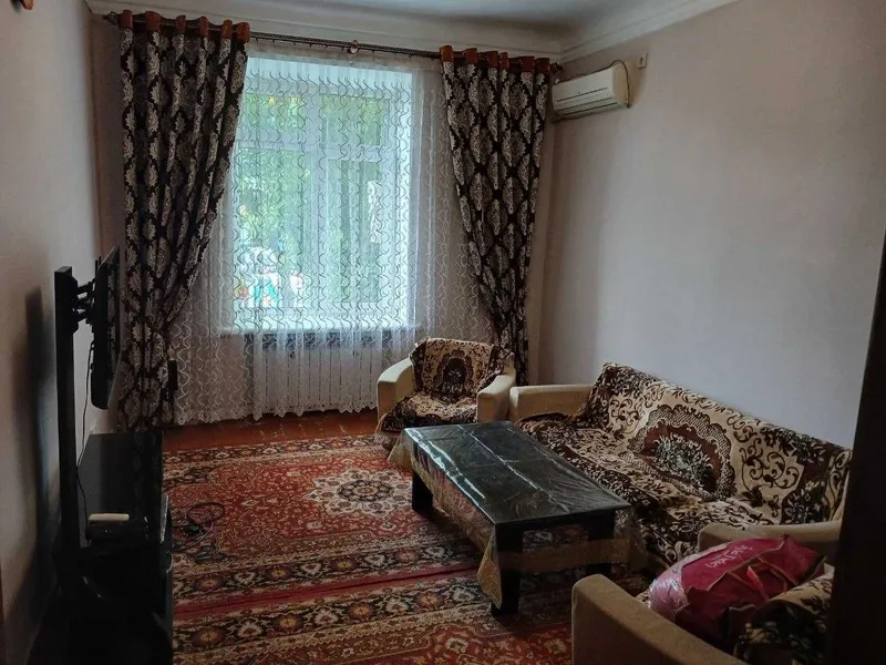 Сдаётся в аренду 3-х комнатная квартира, 2-й этаж, в центре, ул Навоий — фото 1