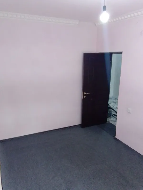 Arenda Mirzo ulug'bek tumani 3 xonali uy .400$ 2